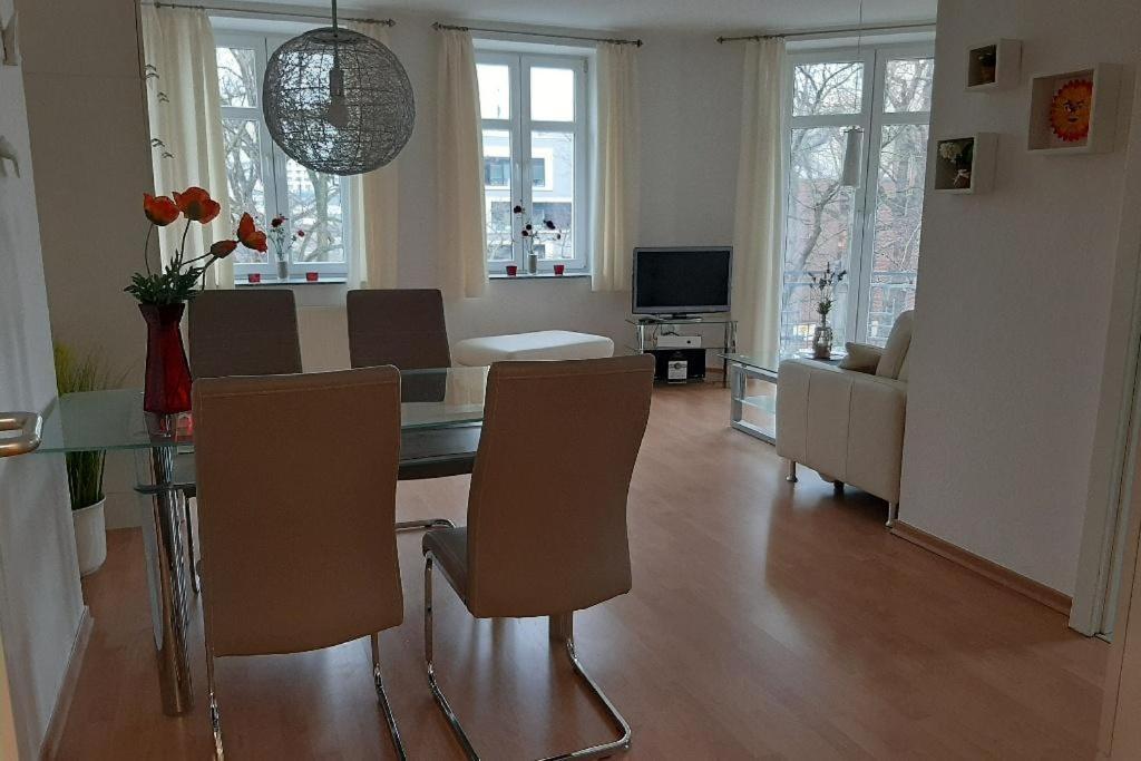 Heinrich-Heine-Strasse App 09 - Parkblick Appartement Rostock Buitenkant foto
